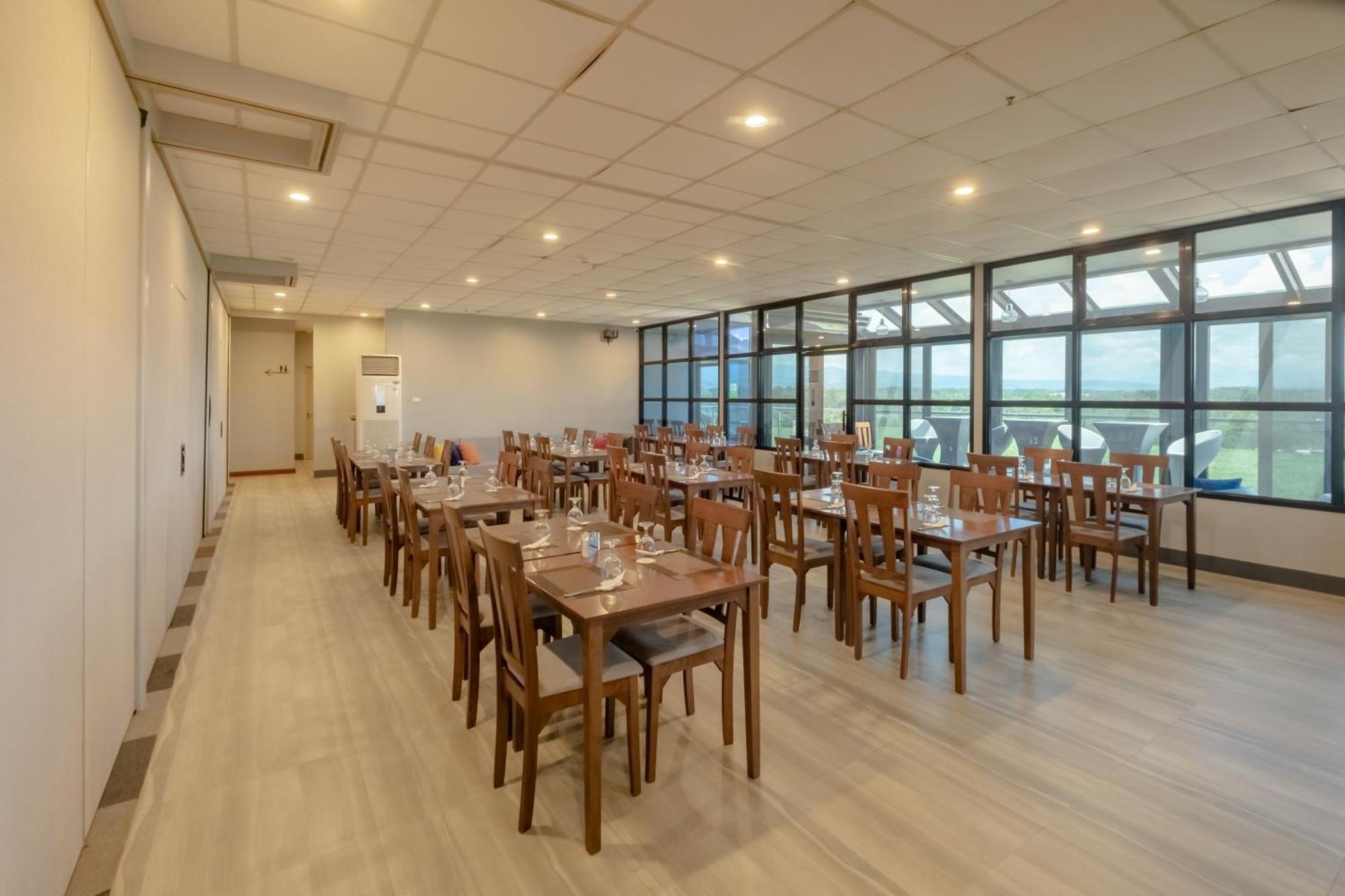 Kekehyu Business Hotel Valencia  المظهر الخارجي الصورة